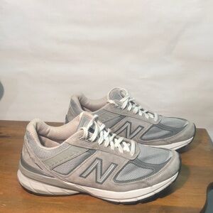 New Balance Women's 990GL5 Gray Suede Size 8D
